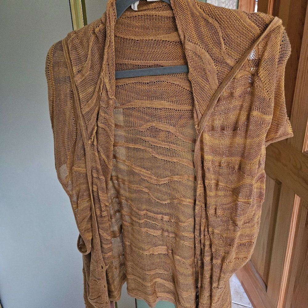 Anthropologie short sleeved knit cardigan